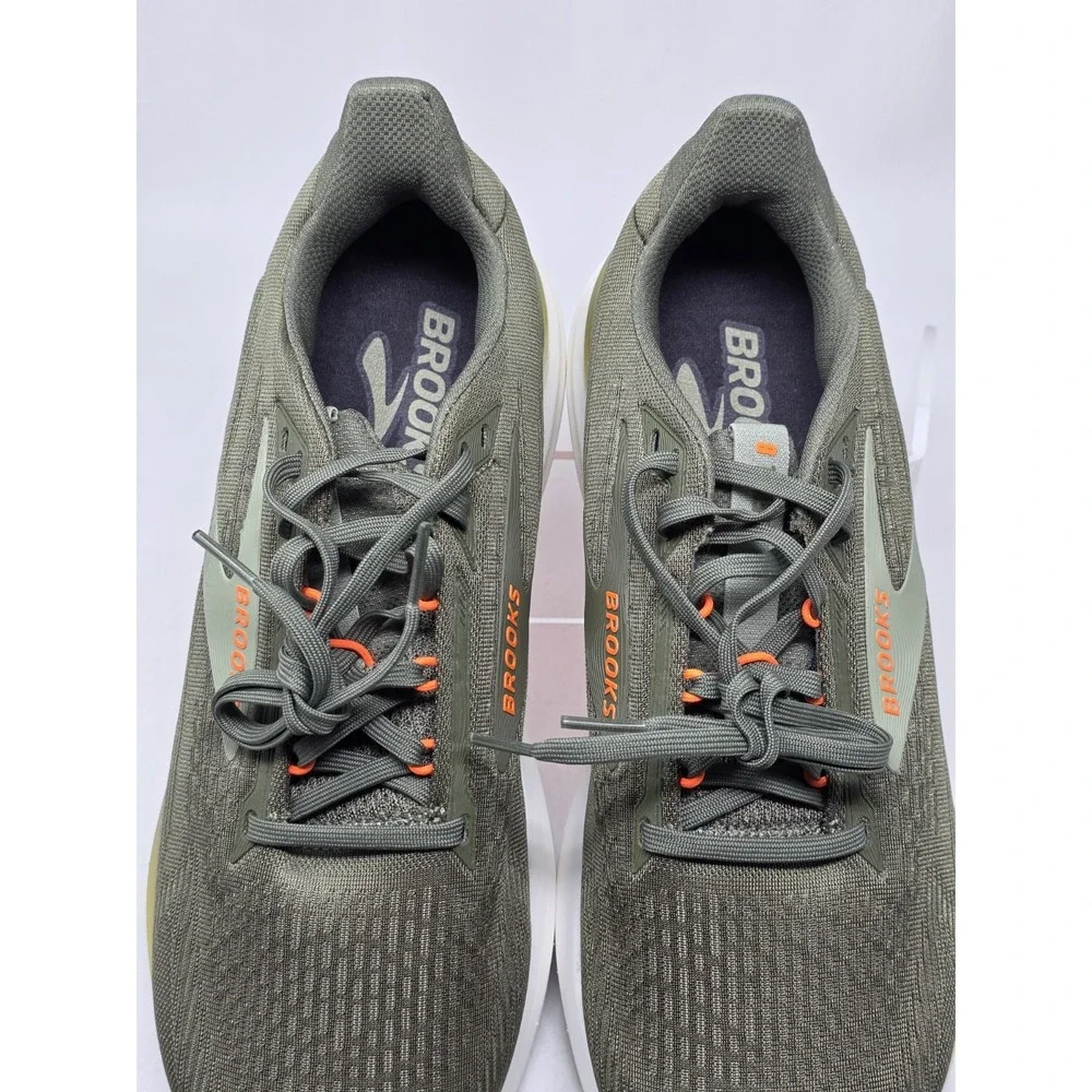 Brooks Men's Sz 10 Running Revel 8 Lace Up Sneakers Green 1104681D380 New